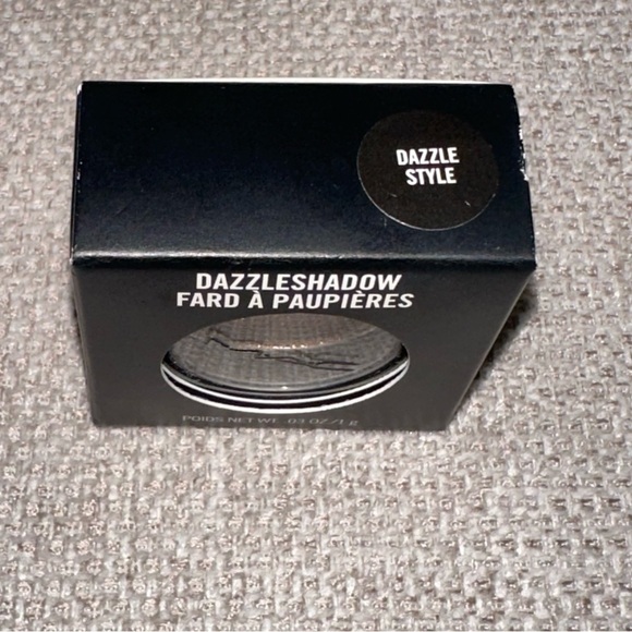 MAC Dazzleshadow - Dazzle Style - Picture 12 of 16
